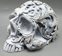 Load image into Gallery viewer, 3D Pattern Skull Silicone Mold
