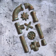 Load image into Gallery viewer, Steampunk Rusty Pipes Border Mold
