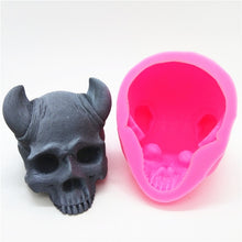 Load image into Gallery viewer, Horn 3D Skull Silicone Mold Concrete Plaster Resin Chocolate Candle Fudge Tool DIY Manual
